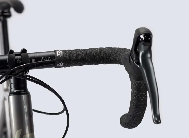  Lapierre Sensium 1.0 Road Bike in Silver-6